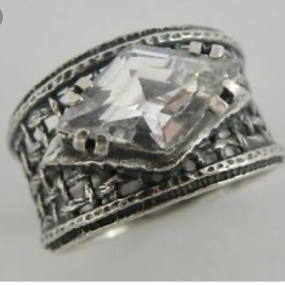 Ring Silpada Ring Oxidized Sterling Silver Weave & Marquis shaped CZ Ring - Picture 4 of 6